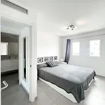 Rentalfue Sun Amas House Appartamento